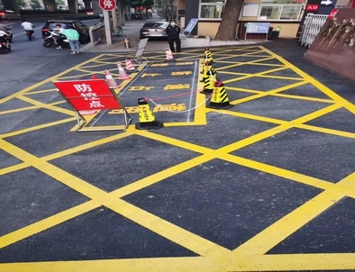 九江九江厂区划线，园区停车场划线，车库标识标线